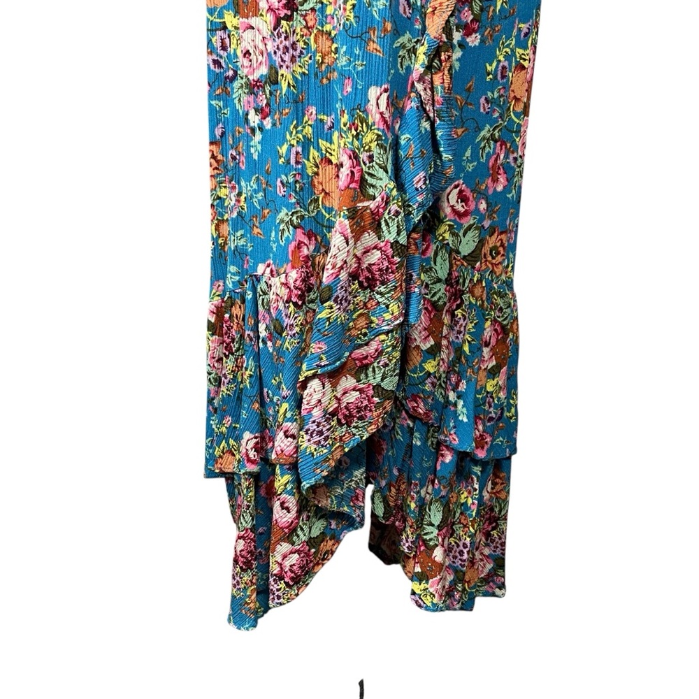 Auguste Wrap Dress Sz 6 Blue Floral Maxi Ruffled Flutter Sleeve
Hi-Lo Hem - Picture 8 of 9